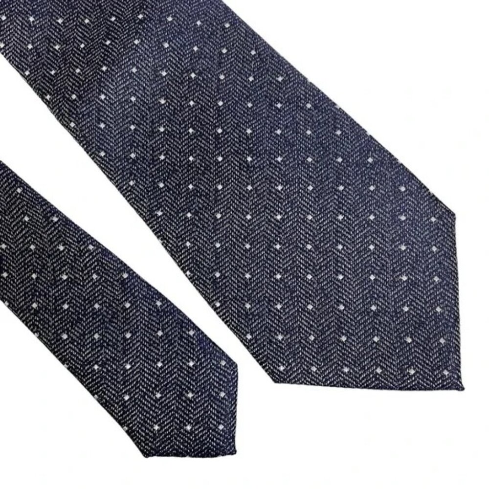 Charles Tyrwhitt Silk Tie Blue White Dot Pattern Men's Tie 3.25" x 60"